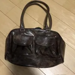 ブラウン ポケット付きハンドバッグ