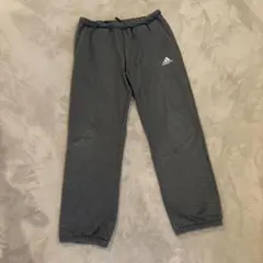 adidas グレー 裏起毛パンツ 150cm