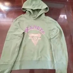 ユニクロ　PEANUTS SNOOPY パーカー オリーブグリーン　140センチ