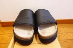 エンダースキーマ　サンダルのサムネイル