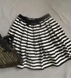 オシャレ可愛い DRESSTERIOR ボーダー フレアスカート リボン付きのサムネイル