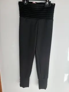 vaqutaux VOYAGEブラックパンツ ウエストひだデザイン