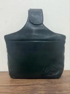 Item thumbnail for item 46538918-50ba-4bd3-af0b-e16a955f4bda