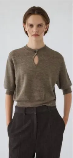 Front oval compact tops