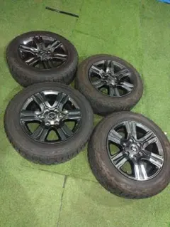 ハイラックス 純正 225 60 17 インチ ハイエース オープンカントリー