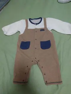 ベージュ オーバーオールロンパース 70cm