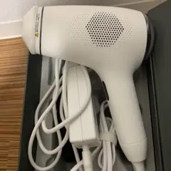 ミュゼ エピフォト スキンケアプロ 美容脱毛器のサムネイル