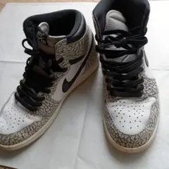 Nike Air Jordan 1 ホワイト/ブラック/グレー