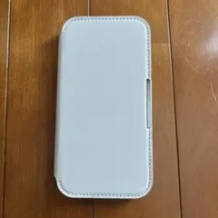 Premium Style iPhone16用 手帳型ケース ホワイト