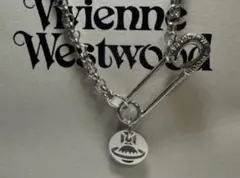 Vivienne Westwood安全ピンネックレス
