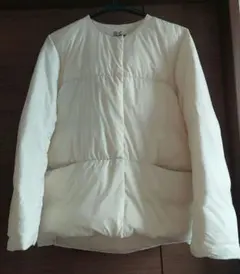 ユニクロ UNIQLO C ライトダウンジャケット オフホワイト