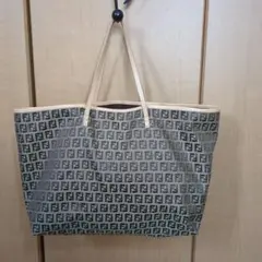 Item thumbnail for item 9c65eda4-9fd0-46a2-bb30-2771cdd9370f