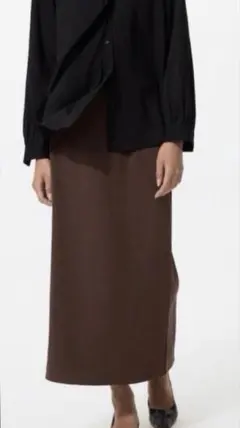 【新品未使用】UNIQLO ユニクロ クレープジャージーナロースカート