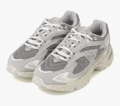 New Balance ML 725 スエードスニーカー