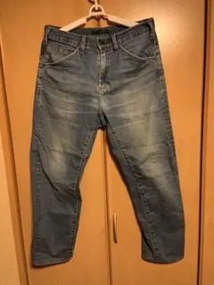 UNIQLOユニクロ ハイライズ テーパード デニム