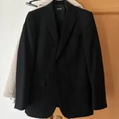 ブラックストライプビジネススーツ（ベスト付き）