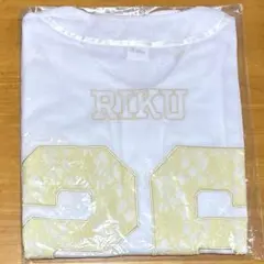 NiziU ユニフォームTシャツ リク【L】 - メルカリ