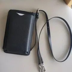 【新品】ブラック 本革レザー スマホショルダーバッグのサムネイル