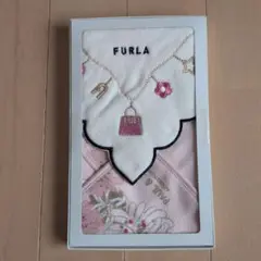 ♥FURLA 刺繍デザイン /ポマール＆ジョー/タオルハンカチセット♥