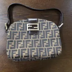 【超美品】FENDI　フェンディ　ズッカ柄　マンマバケット　ショルダーバッグ