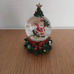 クリスマス　サンタクローススノードーム