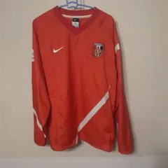 浦和レッズ　ピステ・ウィンドブレーカー 美品】浦和レッズ ピステ ウィンドブレーカー - メルカリ