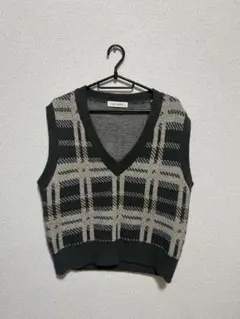 チェックニットベスト