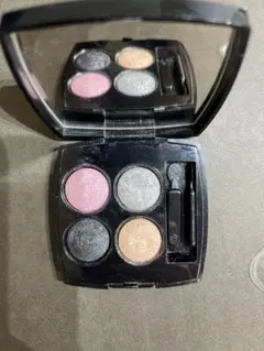 Chanel アイシャドウパレット 4色