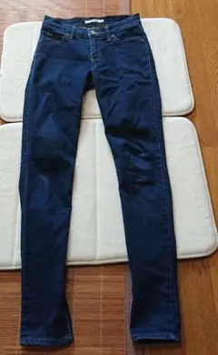 リーバイス 311 SHAPING SKINNY ジーンズ