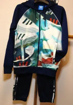 adidas激レアセットアップ(シューズ柄)