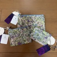 新品タグ付きgreen label relaxingリバティ柄ポーチ3点セットのサムネイル