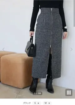 タイトスカートのサムネイル
