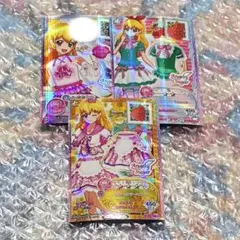 アイカツオンパレード カード 星宮いちご 絵柄違い - メルカリ
