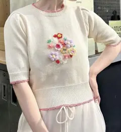 Alley Tokyo お花モチーフ半袖ニットトップスのサムネイル