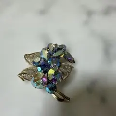 ヴィンテージ風 花と葉のブローチ　ラインストーン　華やか