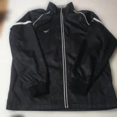 Nike ブラック ナイロンジャケット