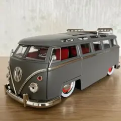 JadaTOYS 1/24 DUB CITY 1962 VW BUS