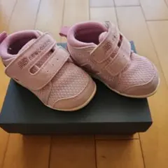 New Balance ベビーシューズ 123 ピンク