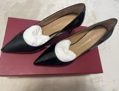 新品未使用　Salvatore Ferragamo ブラックハイヒール