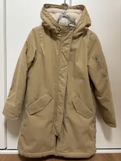 ベージュ 中綿コート フード付き