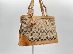 COACH シグネチャー トートバッグ タッセル付き ブラウン