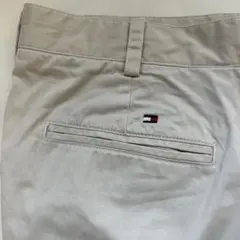 トミーヒルフィガー ホワイトベージュ チノパン