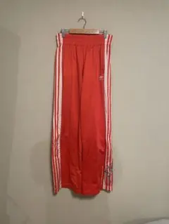 adidas トラックパンツ