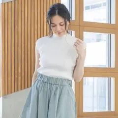 リブ編みノースリーブトップス ホワイト系
