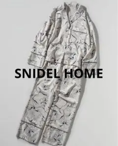 【美品】SNIDEL HOME 線画サテンシャツ