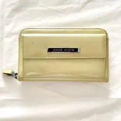 c*u様 ANNE KLEIN 長財布 ラウンドファスナー くすみイエローのサムネイル