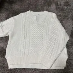 CINEMA CLUB アイボリー ケーブルニット セーター