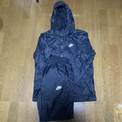 ナイキ フード付きジャケットとパンツセット ブラック