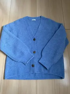 Vネックニットカーディガン GU ブルー