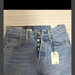 Levi's Premium ストレートデニム W25 新品　定価15400円のサムネイル